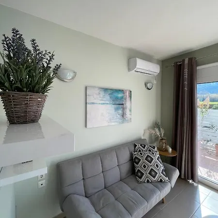 Casa de Férias Aggeliki's Hideaway