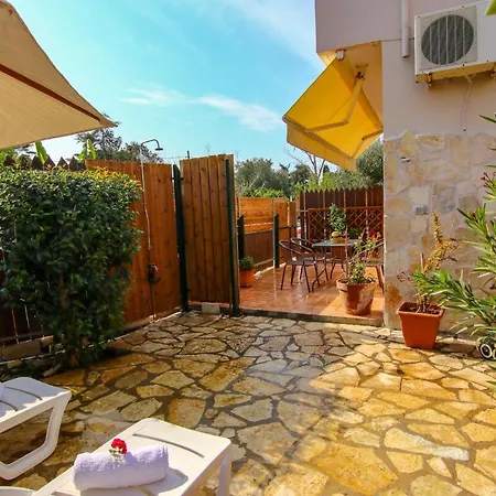 Aggeliki's Hideaway *